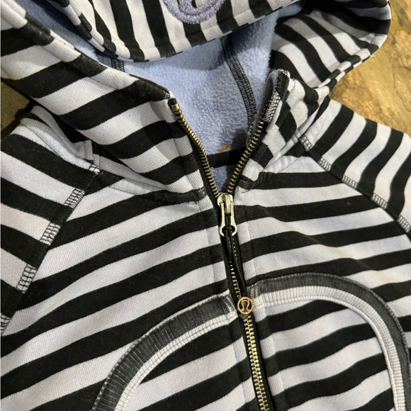 Lululemon Scuba sea stripe printed polar haze jacket hoodie size 6 - Picture 10 of 10